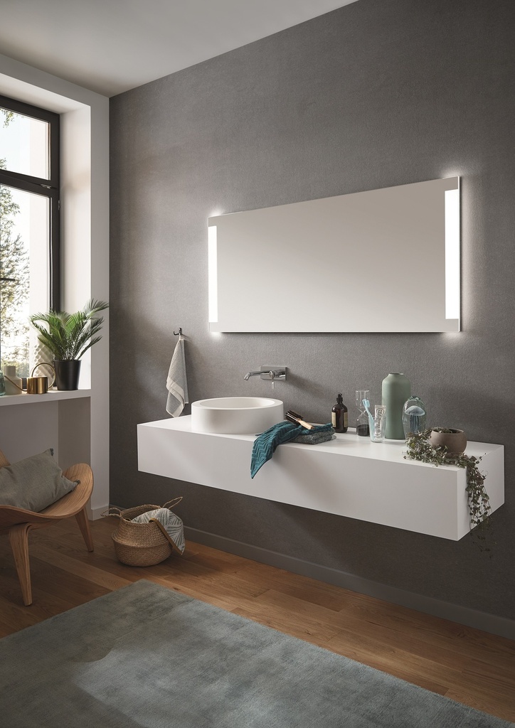 Tiga-Line mit 2-LED Streifen 700mm hoch
